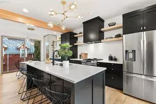 1122 SE Tenino St, Portland, OR 97202 - Photo 10