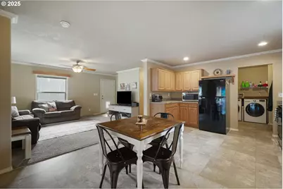176 W Main St, Alsea, OR 97324 - Photo 4