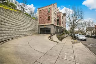 2454 NW Westover Rd, Portland, OR 97210 - Photo 26