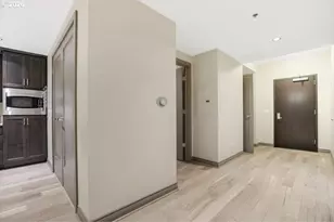 2454 NW Westover Rd, Portland, OR 97210 - Photo 8