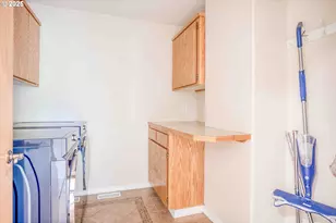 87942 Kelsie Way, Florence, OR 97439 - Photo 28