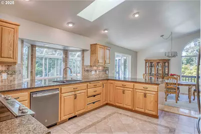 87942 Kelsie Way, Florence, OR 97439 - Photo 16