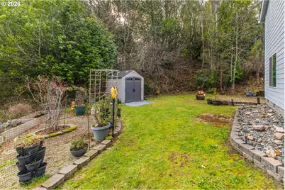 94118 Covey Ln, Coquille, OR 97423 - Photo 38