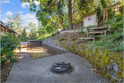 9320 SW Boones Ferry Rd, Portland, OR 97219 - Photo 28