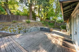9320 SW Boones Ferry Rd, Portland, OR 97219 - Photo 24
