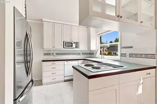2045 N Blandena St, Portland, OR 97217 - Photo 12