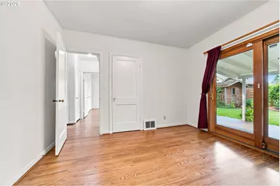 2045 N Blandena St, Portland, OR 97217 - Photo 16