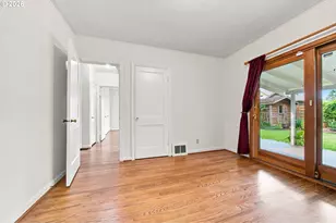 2045 N Blandena St, Portland, OR 97217 - Photo 16