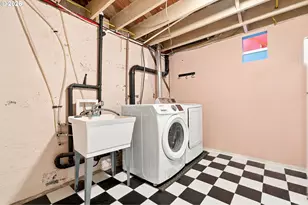 2045 N Blandena St, Portland, OR 97217 - Photo 34