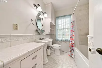 2045 N Blandena St, Portland, OR 97217 - Photo 20
