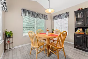 1343 NE Parkside Dr, Hillsboro, OR 97124 - Photo 14