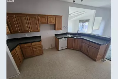 964 Home St, The Dalles, OR 97058 - Photo 14