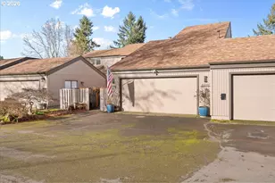 6660 Huntington Circle, Salem, OR 97306 - Photo 2