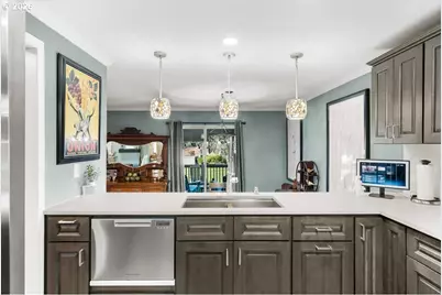 6660 Huntington Cir, Salem, OR 97306 - Photo 14