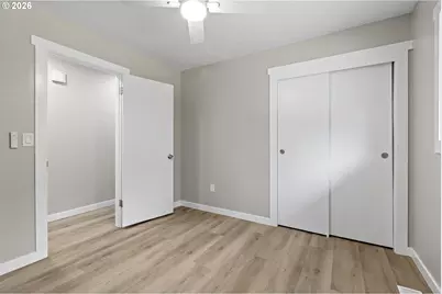 1422 SW Hensley Rd, Troutdale, OR 97060 - Photo 20