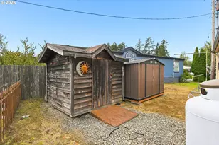 1795 28th Ct, Coos Bay, OR 97420 - Photo 24