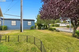 1795 28th Ct, Coos Bay, OR 97420 - Photo 30