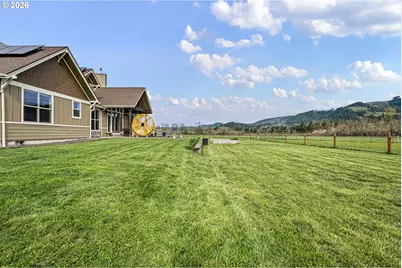 90375 Hill Rd, Springfield, OR 97478 - Photo 32