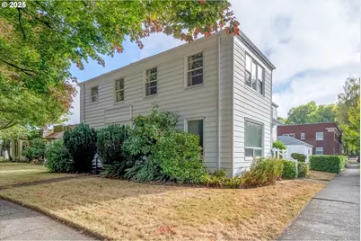 1202 21st Ave, Longview, WA 98632 - Photo 2