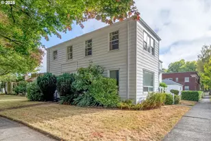 1202 21st Ave, Longview, WA 98632 - Photo 2