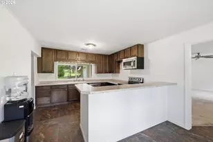 23892 Butler Rd, Elmira, OR 97437 - Photo 10