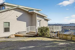 2088 Oak St, West Linn, OR 97068 - Photo 2