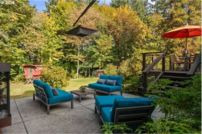 1021 SW Stephenson Ct, Portland, OR 97219 - Photo 36