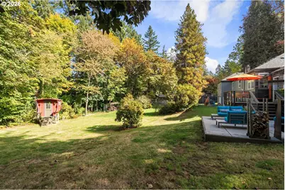 1021 SW Stephenson Ct, Portland, OR 97219 - Photo 40