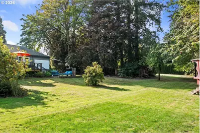 1021 SW Stephenson Ct, Portland, OR 97219 - Photo 44