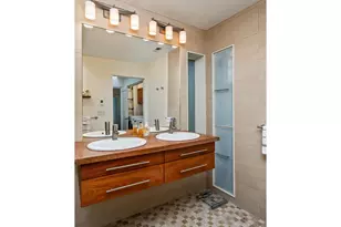 1021 SW Stephenson Ct, Portland, OR 97219 - Photo 24