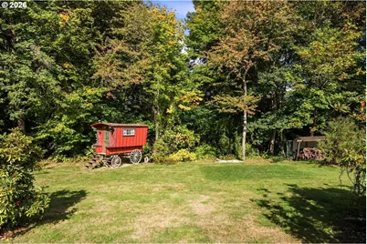 1021 SW Stephenson Ct, Portland, OR 97219 - Photo 42