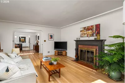 1021 SW Stephenson Ct, Portland, OR 97219 - Photo 10