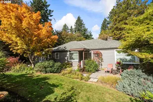 1021 SW Stephenson Ct, Portland, OR 97219 - Photo 2