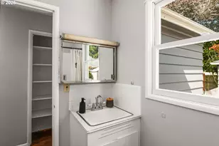 1731 NE Liberty St, Portland, OR 97211 - Photo 14