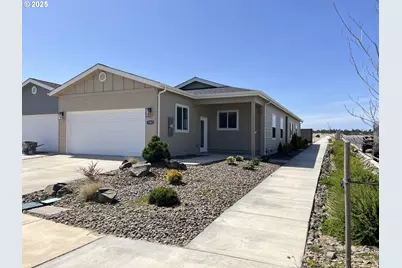 5282 Nopal St, Florence, OR 97439 - Photo 1