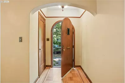 3404 SE Washington St, Portland, OR 97214 - Photo 4