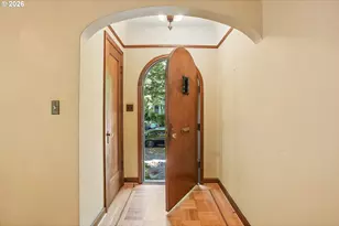3404 SE Washington St, Portland, OR 97214 - Photo 4
