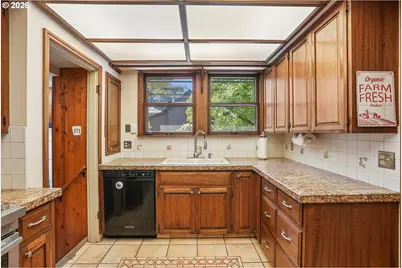 3404 SE Washington St, Portland, OR 97214 - Photo 14