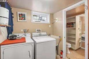 3404 SE Washington St, Portland, OR 97214 - Photo 38