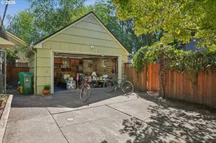 3404 SE Washington St, Portland, OR 97214 - Photo 40