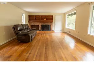 1397 SE Reservoir Ave, Roseburg, OR 97470 - Photo 8