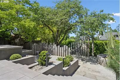 1808 SW Laurel St, Portland, OR 97201 - Photo 40