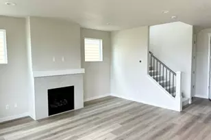 8574 SE Bobcat Ln, Hillsboro, OR 97123 - Photo 4