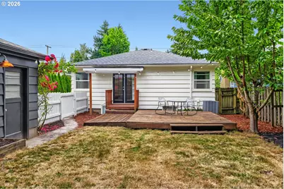8545 NE Beech St, Portland, OR 97220 - Photo 6