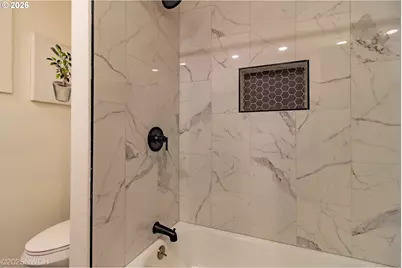 1682 Hemlock St, Eugene, OR 97404 - Photo 12