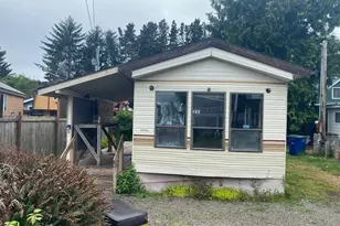 231 SE Neptune Ave, Lincoln City, OR 97367 - Photo 2