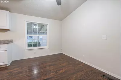 1000 S McKern Ct #10, Newberg, OR 97132 - Photo 12