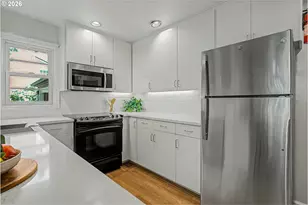2540 SW 76th Ave, Portland, OR 97225 - Photo 8