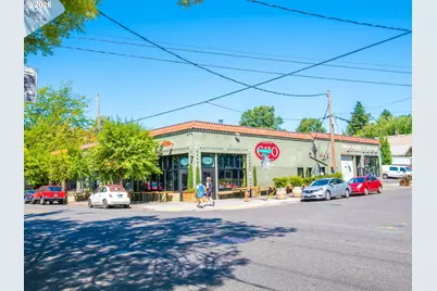 2136 SE Grant St, Portland, OR 97214 - Photo 46