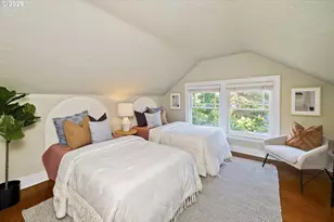 2136 SE Grant St, Portland, OR 97214 - Photo 30